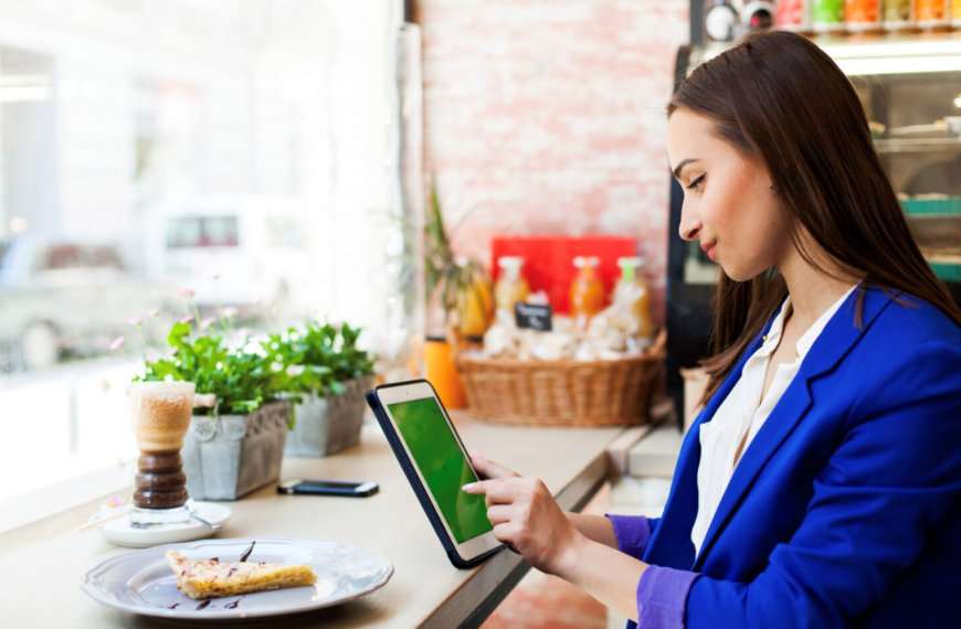 Service Business Management Software: How to Connect Jobs, Customers, Scheduling and Invoicing